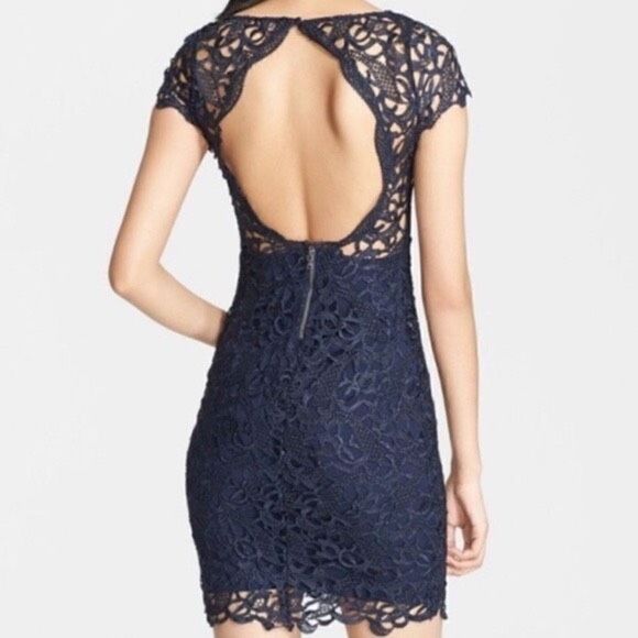 Alice + Olivia Navy Clover Guipure Lace Dress - Picture 3 of 12